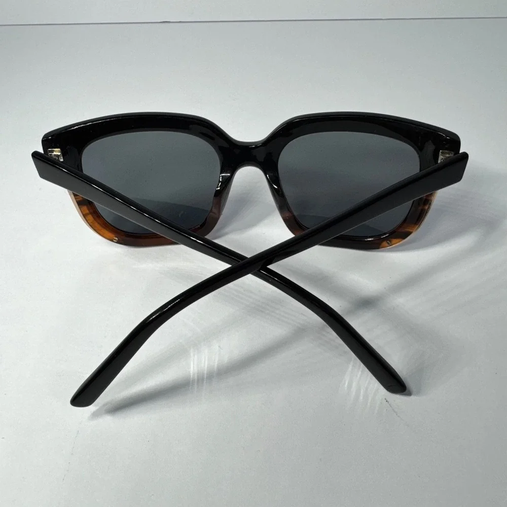 Warby‎ Parker Darcy Sunglasses Black Tortoise Square W 1281 52-20-140 Women's